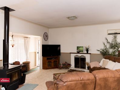55 Churchill Street, Narembeen WA 6369