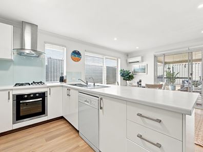 29 Equinox Avenue, Eglinton WA 6034
