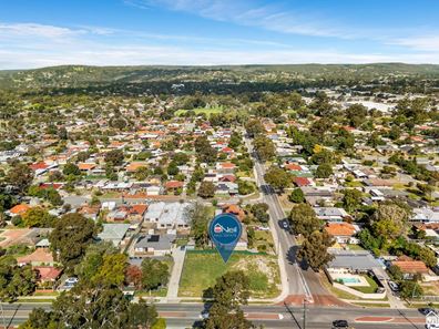 2 Ravenscroft Way, Kelmscott WA 6111