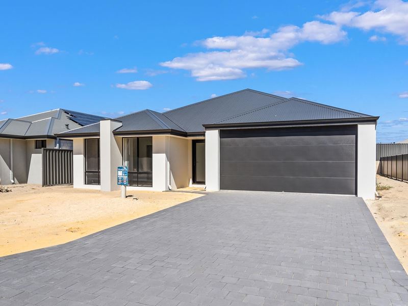 31 Castella Drive, Dudley Park WA 6210