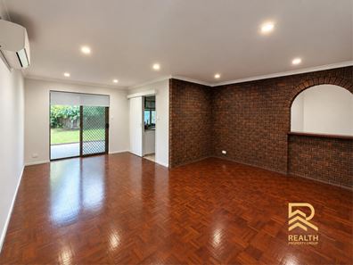 8 Southdown Place, Thornlie WA 6108