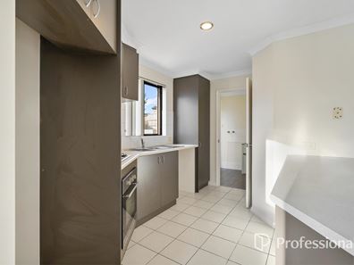 1/63 The Crescent, Midland WA 6056