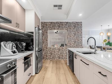 8 Kensei Road, Baldivis WA 6171