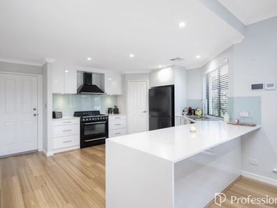 1 Shapwick Approach, Butler WA 6036
