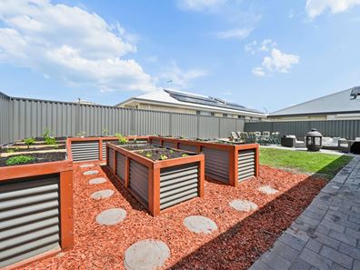 44 Hollingworth Drive, Aveley WA 6069