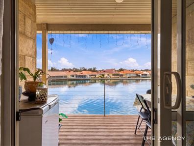 18/1 Lakes Crescent, South Yunderup WA 6208