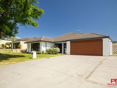 32 Crosthwait Circle, Tapping WA 6065