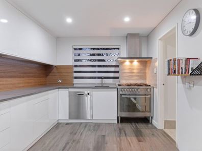 5/133 Deanmore Road, Scarborough WA 6019