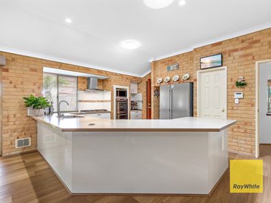 5 Spruce Place, Thornlie WA 6108