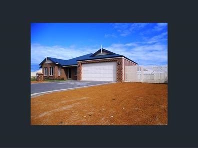 5 Carmela Corner, Wandina WA 6530