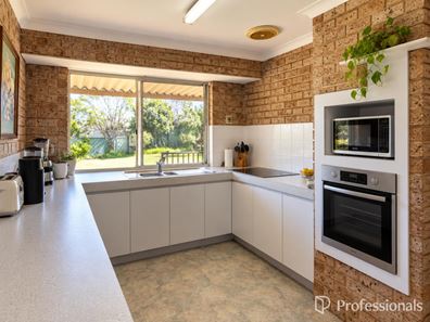 6 Lorikeet Loop, High Wycombe WA 6057
