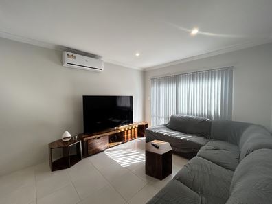3/4 Albion Street, East Cannington WA 6107