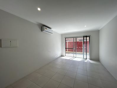 3/4 Albion Street, East Cannington WA 6107