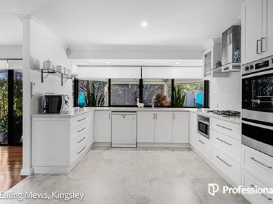 4 Ealing Mews, Kingsley WA 6026