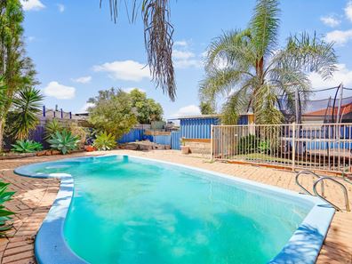42 Kookerbrook Street, Dudley Park WA 6210