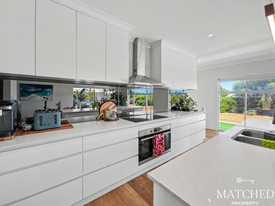 46 Stirling Place, Waggrakine WA 6530