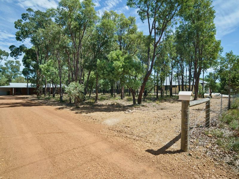 935 Lilydale Road, Chidlow