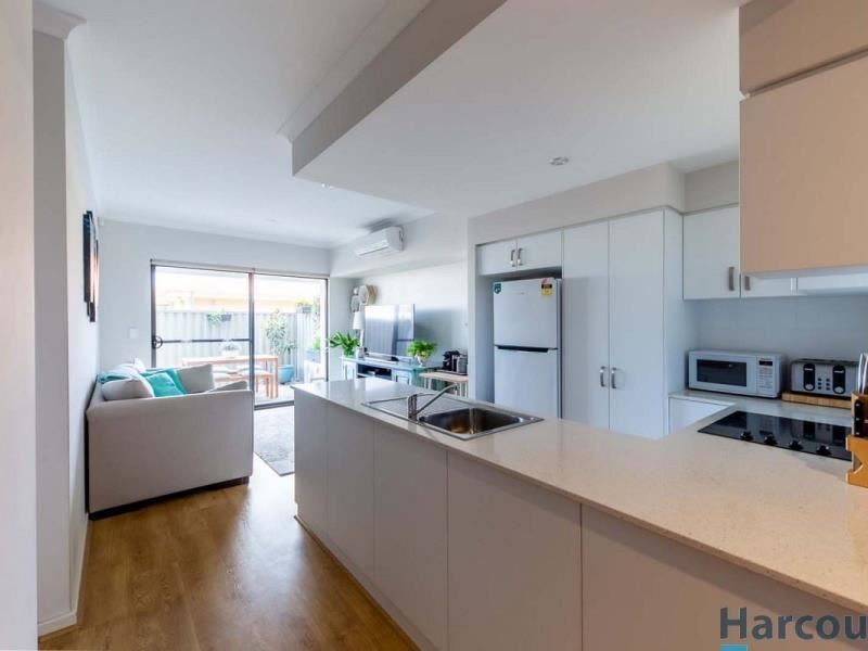 4/6 Brindley Street, Belmont