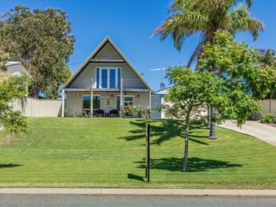 45 Wooleen Street, Golden Bay WA 6174