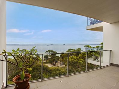 54/17 Rockingham Beach Rd, Rockingham WA 6168