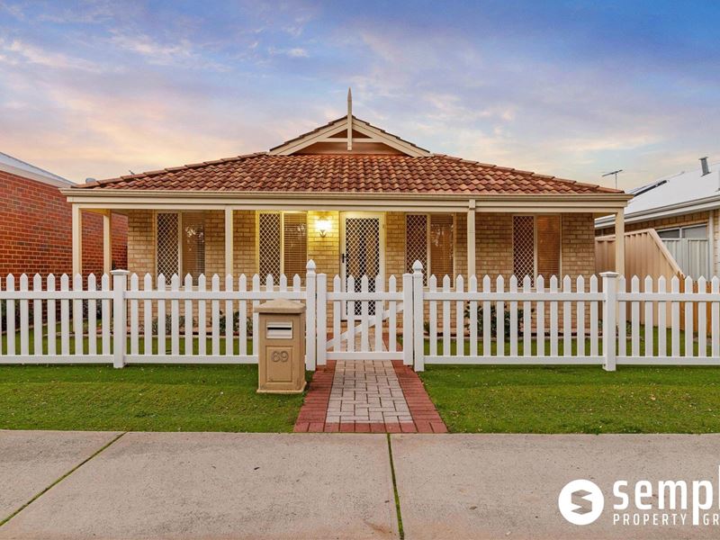 69 Aurora Drive, Atwell