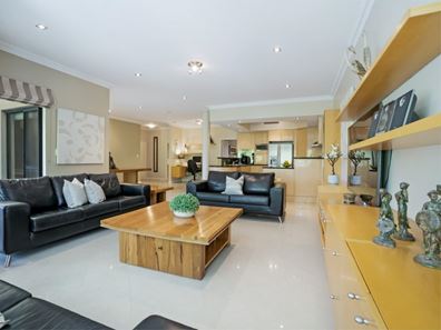 2/103 Royal Street, East Perth WA 6004