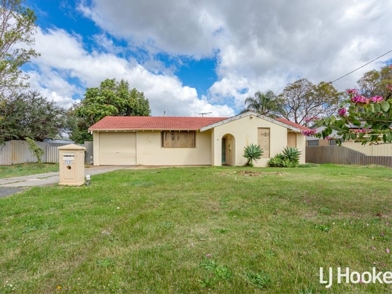 13 Kurrajong Way, Camillo