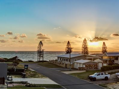 13 View Road, Safety Bay WA 6169