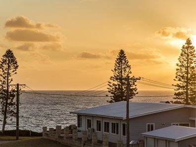 13 View Road, Safety Bay WA 6169