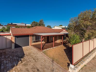 18 Loftia View, Clarkson WA 6030