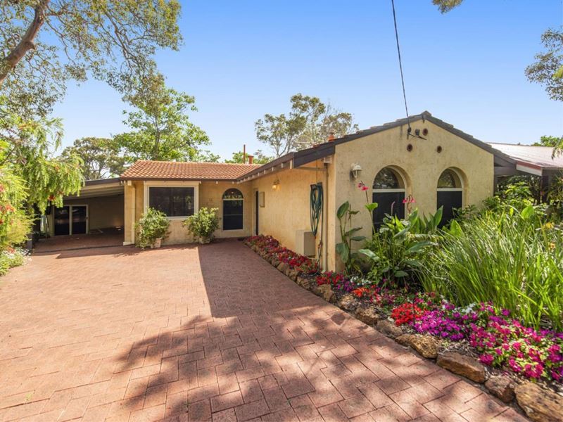 12 Crayden Road, Kalamunda