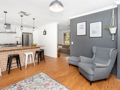 7 Adelaide Circle, Craigie WA 6025