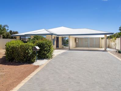 8 Tuta Court, Waggrakine WA 6530