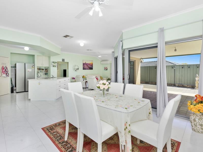 243 Camberwarra Drive, Craigie