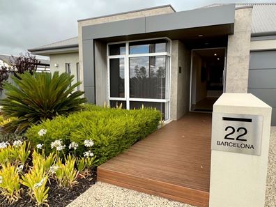 22 Barcelona Road, Piara Waters WA 6112