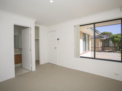 5/151-153 Sevenoaks Street, Cannington WA 6107