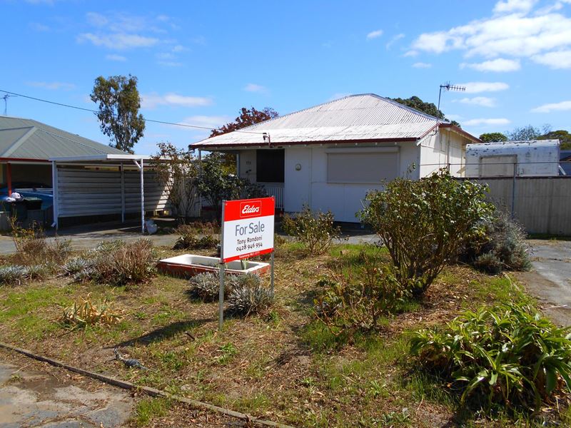 39 Chipper Street, Katanning