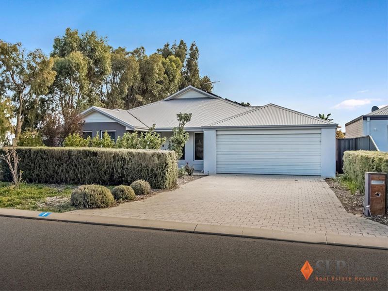 1 Golden Bay Drive, Golden Bay WA 6174