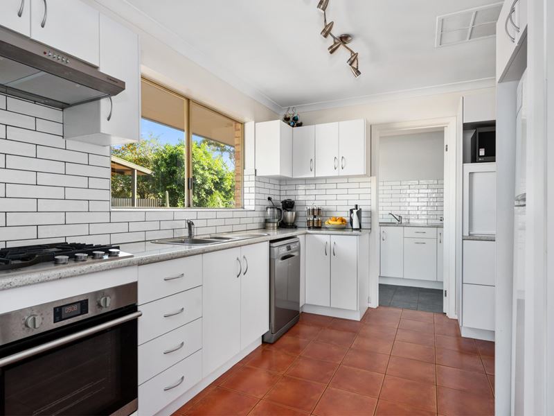 8 Hartrey Lane, Hannans