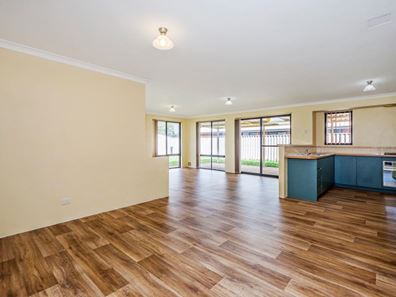 36 Chinchilla Parkway, Port Kennedy WA 6172