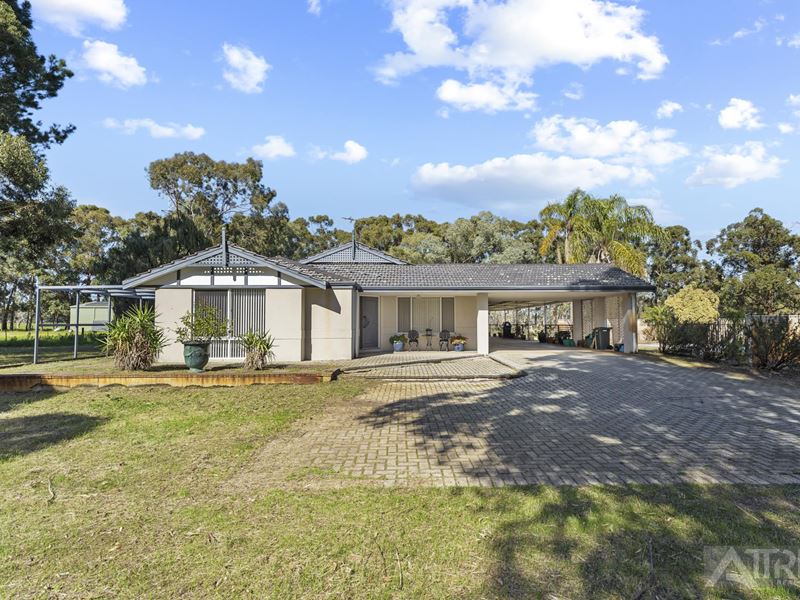 35 Old Dairy Court, Oakford