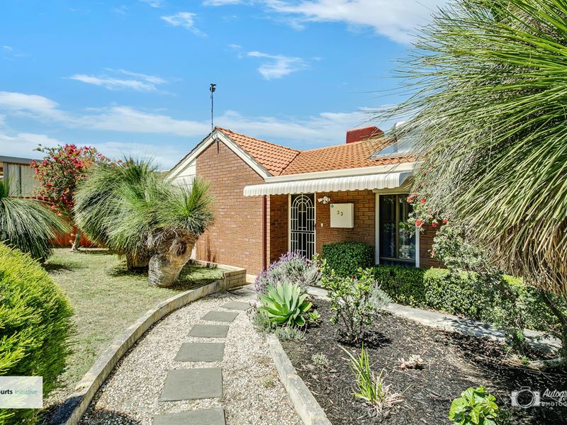 33 Danbury Crescent, Girrawheen WA 6064