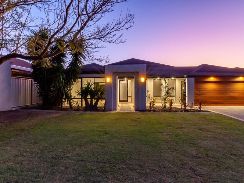 30 Isaba Parkway, Seville Grove WA 6112