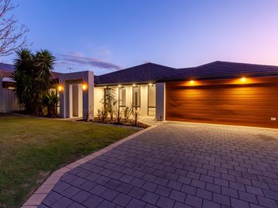 30 Isaba Parkway, Seville Grove WA 6112
