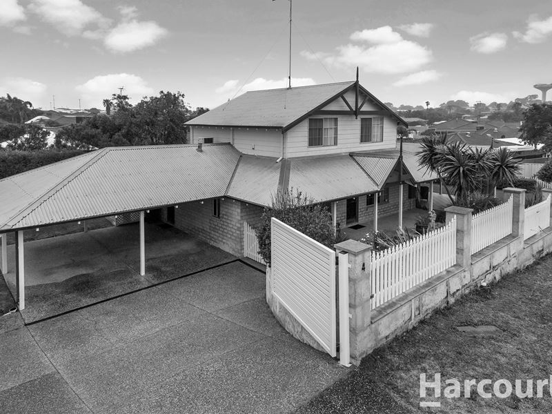 4 Pinnace Court, Halls Head WA 6210