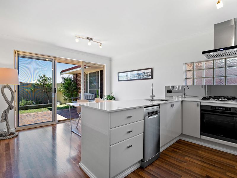 4/73 Colin Road, Scarborough