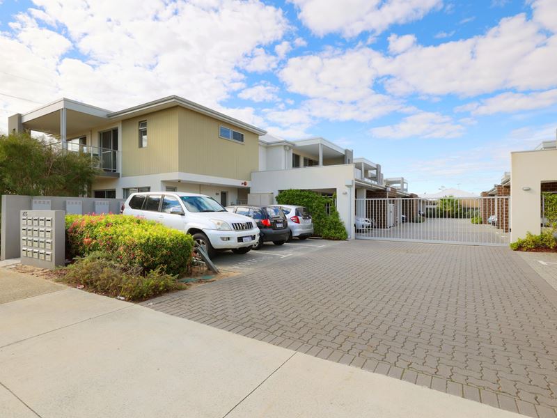 13/233 Wharf Street, Queens Park