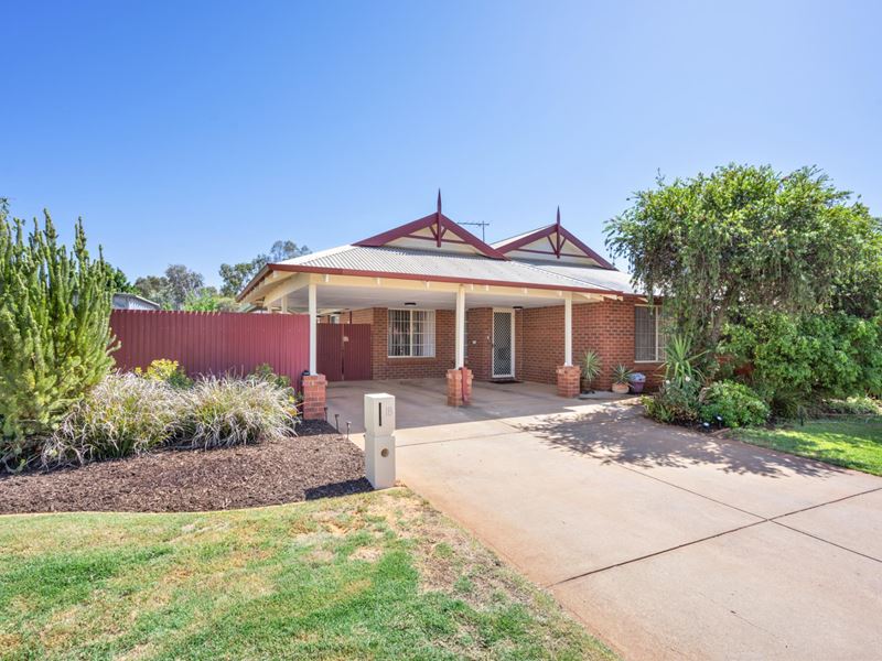 1B Paddington Drive, Hannans WA 6430