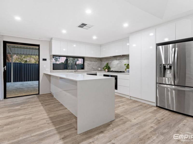 2 Underwood Grove, Kardinya
