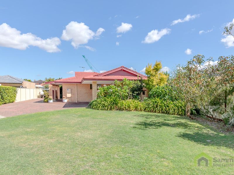 1/4 Zinnia Place, Morley